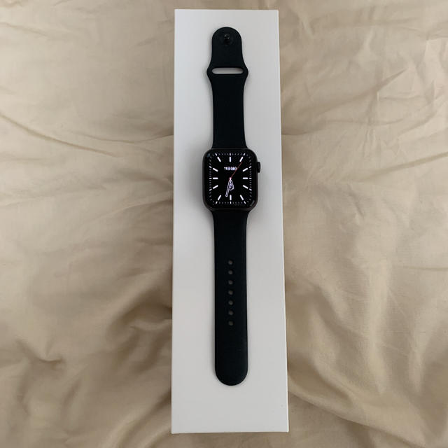 Apple Watch series5 GPS 44mm スペースグレイのサムネイル