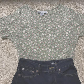 サンタモニカ(Santa Monica)の古着 花柄Tシャツ(Tシャツ(半袖/袖なし))