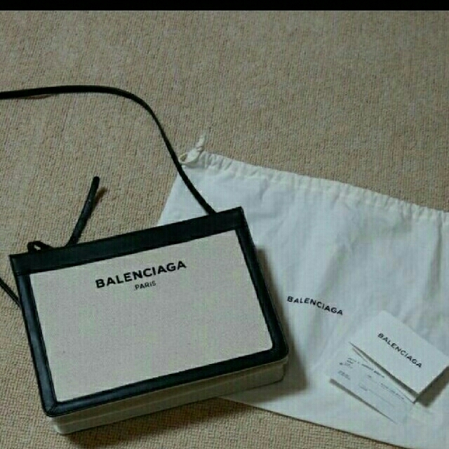 Balenciaga(バレンシアガ)のじゅん様専用☆バレンシアガバッグ☆ネイビーポシェット☆ レディースのバッグ(ショルダーバッグ)の商品写真