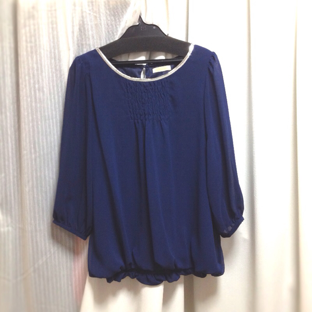 ViS(ヴィス)の紺色七分袖 シフォンブラウス レディースのトップス(シャツ/ブラウス(長袖/七分))の商品写真