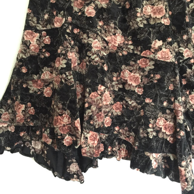 L'EST ROSE(レストローズ)のレストローズ✳︎ベロアスカート レディースのスカート(ひざ丈スカート)の商品写真
