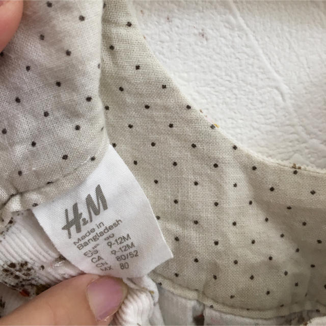 H&M(エイチアンドエム)のコーデュロイワンピ キッズ/ベビー/マタニティのベビー服(~85cm)(ワンピース)の商品写真