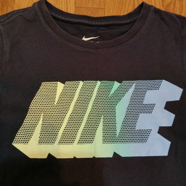 NIKE(ナイキ)のナイキ　Tシャツ　140㎝ キッズ/ベビー/マタニティのキッズ服女の子用(90cm~)(Tシャツ/カットソー)の商品写真