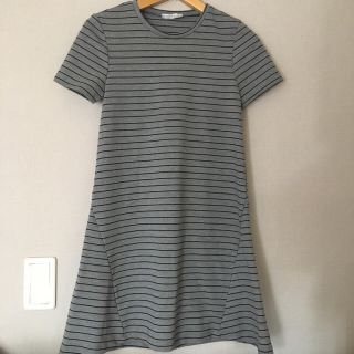 ザラ(ZARA)のZARA トップス(カットソー(半袖/袖なし))