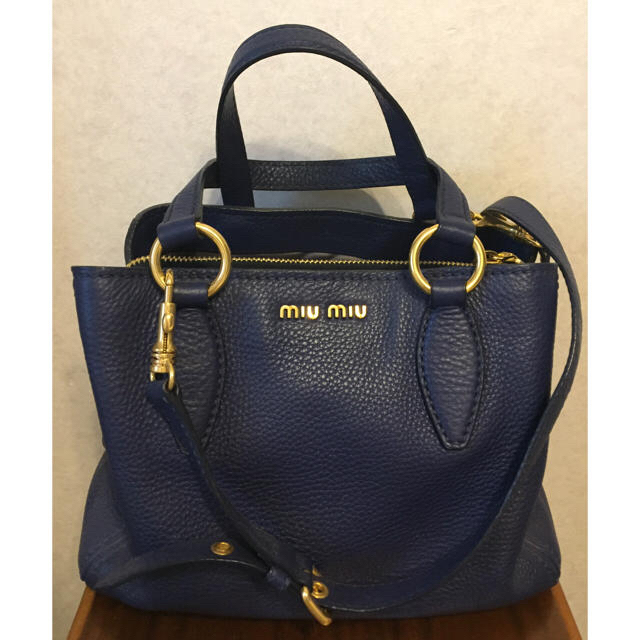 miumiu(ミュウミュウ)のmiumiu BAG ショルダー付 レディースのバッグ(ショルダーバッグ)の商品写真