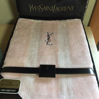 SAINT LAURENT(シーツ/カバー)のフリマアイテム一覧 SAINT LAURENT(シーツ/カバー)のフリマアイテム一覧
