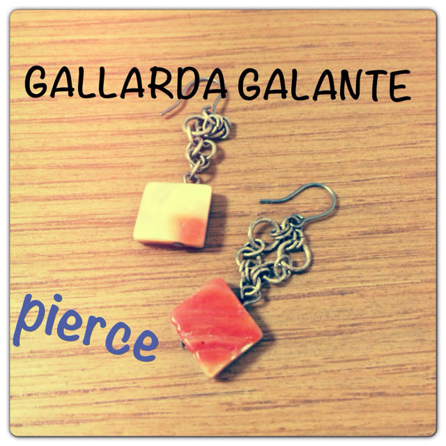 GALLARDA GALANTE(ガリャルダガランテ)のGALANTE♡ストーンピアス レディースのアクセサリー(ピアス)の商品写真