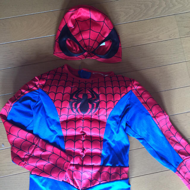 H&M(エイチアンドエム)のハロウィンに❤️スパイダーマンコスプレ エンタメ/ホビーのコスプレ(衣装)の商品写真