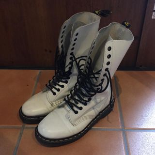 ドクターマーチン(Dr.Martens)の【mmm様 専用】ドクターマーチン 14ホール 白 (ブーツ)