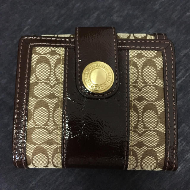 COACH(コーチ)の【未使用】COACH 二つ折り財布 レディースのファッション小物(財布)の商品写真