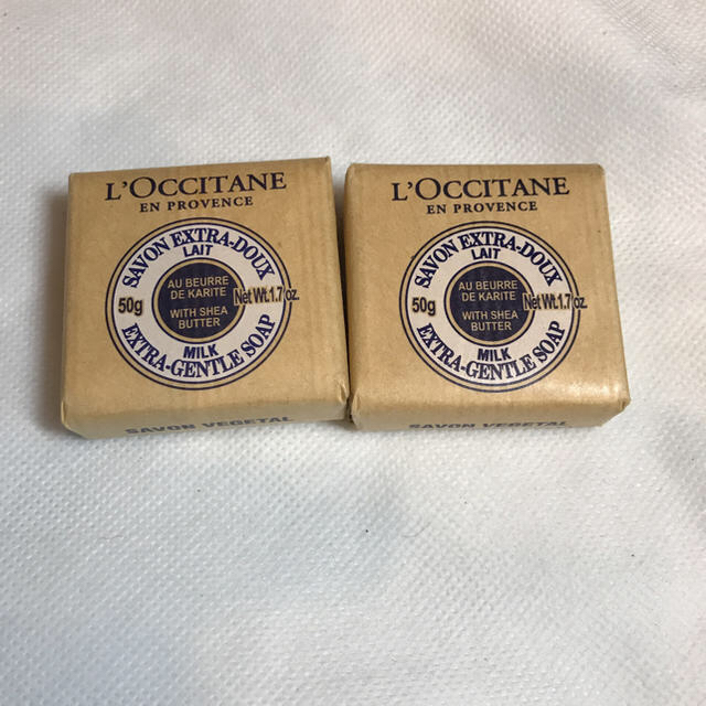 L'OCCITANE(ロクシタン)のうさこ様専用:ロクシタン石鹸2個セットとあぶらとり紙セット コスメ/美容のボディケア(ボディソープ/石鹸)の商品写真