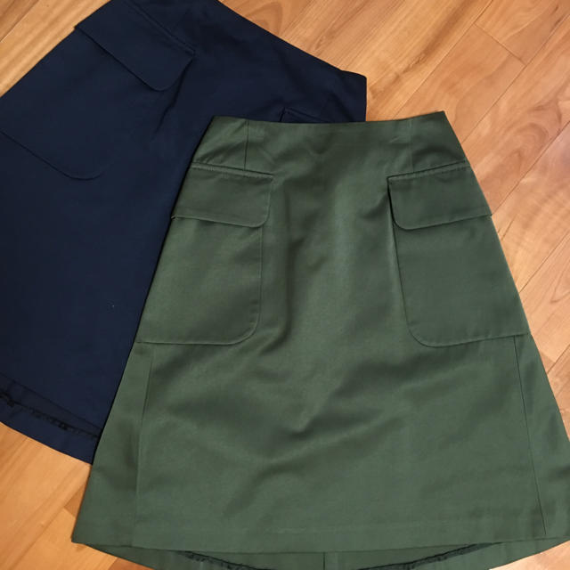 TOMORROWLAND(トゥモローランド)のサイズ34トゥモロー コレクションシリーズ ネイビー レディースのスカート(ひざ丈スカート)の商品写真