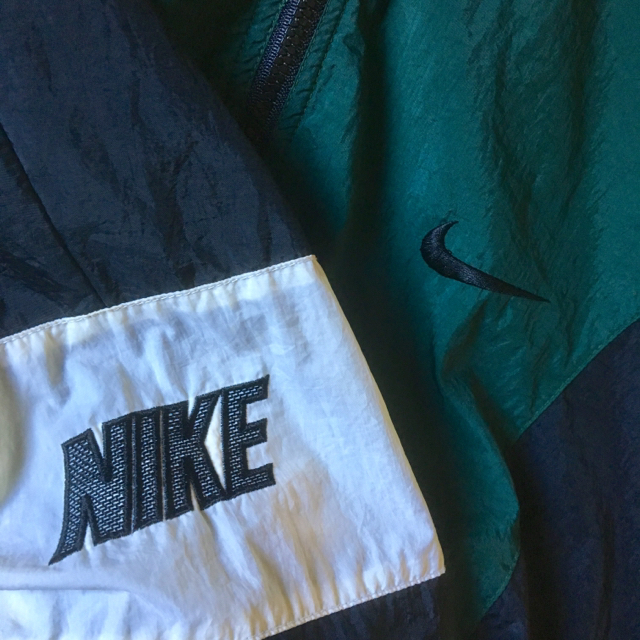 NIKE(ナイキ)のNIKE vintage90's Nylon Jackets M 銀タグ メンズのジャケット/アウター(ナイロンジャケット)の商品写真