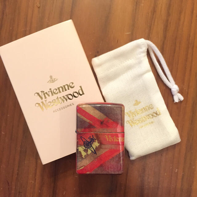 Vivienne Westwood(ヴィヴィアンウエストウッド)の【Zippo】ヴィヴィアンウエストウッド ジッポ ユニオンジャック メンズのファッション小物(タバコグッズ)の商品写真