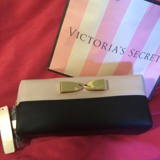 ヴィクトリアズシークレット(Victoria's Secret)の新品 Victoria's Secret ピンク リボン ポーチ ペンケース(ポーチ)