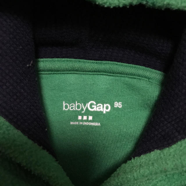 babyGAP(ベビーギャップ)のbaby gap☆フリースパーカー キッズ/ベビー/マタニティのキッズ服男の子用(90cm~)(ジャケット/上着)の商品写真