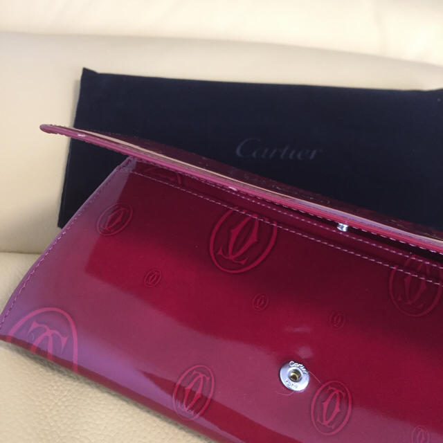 Cartier(カルティエ)のcherry さま専用 カルティエ ハッピーバースデー バッグ&財布 レディースのバッグ(ハンドバッグ)の商品写真