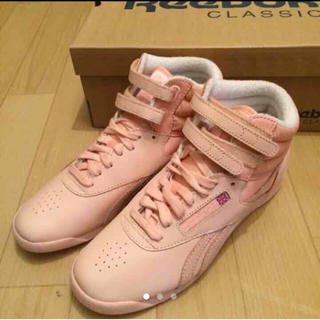 リーボック(Reebok)のReebok スニーカー(新品・送料込み)(スニーカー)