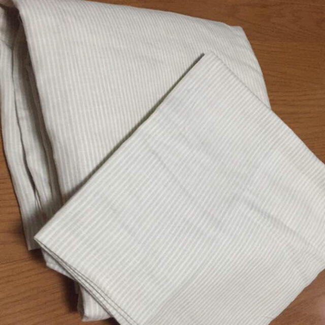 無印良品のリネン100%の掛け布団カバーと枕カバー