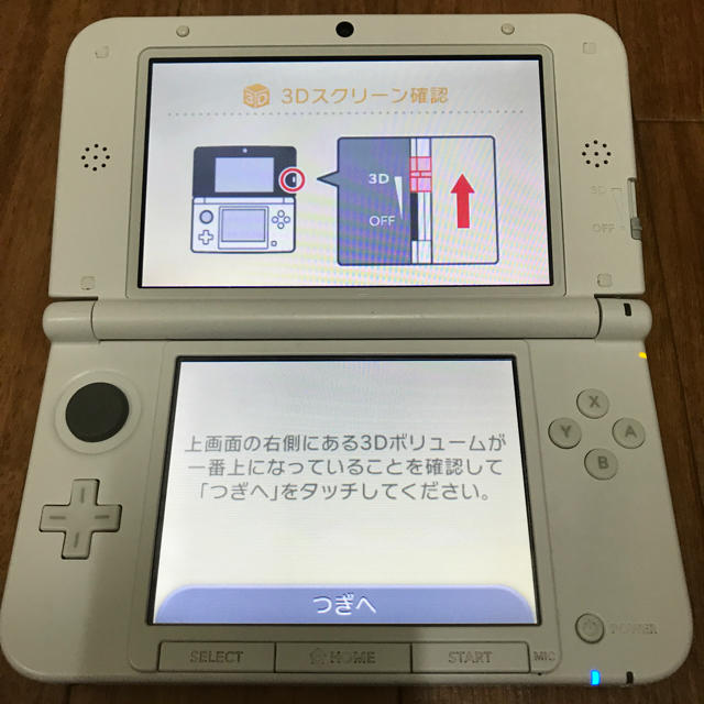 ニンテンドー3DS(ニンテンドー3DS)のNINTENDO 3DS LL ピンク×ホワイト 中古 エンタメ/ホビーのゲームソフト/ゲーム機本体(携帯用ゲーム機本体)の商品写真