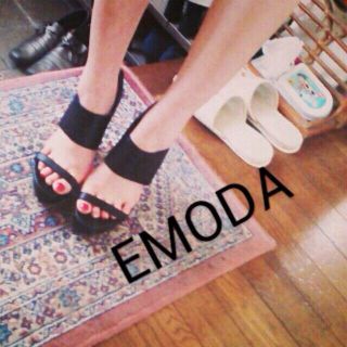 エモダ(EMODA)のEMODA クリアヒール サンダル(サンダル)