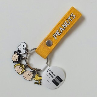 Snoopy Snoopy Museum キーチャーム Yellow の通販 By ねこみ S Shop スヌーピーならラクマ