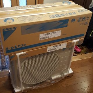 ダイキン(DAIKIN)の大人気メーカーエアコンF25UTESをどこよりも安く！！(エアコン)