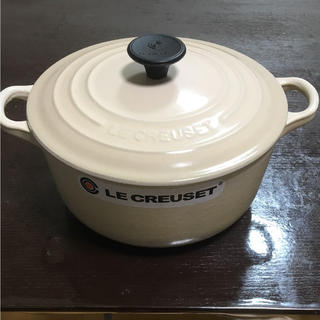 ルクルーゼ(LE CREUSET)のルクルーゼ鍋  20㎝サイズ  オフホワイト(鍋/フライパン)
