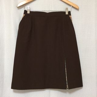 バーバリー(BURBERRY)の【美品】Burberry 〈バーバリー〉台形スカート＊L＊こげ茶 ペチコート付き(ひざ丈スカート)