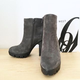 ナインウエスト(NINE WEST)のNINEWEST リアルスエードブーツ★送料込(ブーツ)