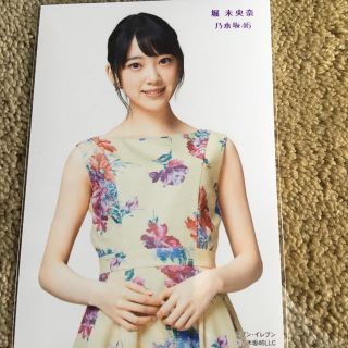 ノギザカフォーティーシックス(乃木坂46)の値下げ中！堀未央奈 セブンイレブン特典生写真(女性アイドル)