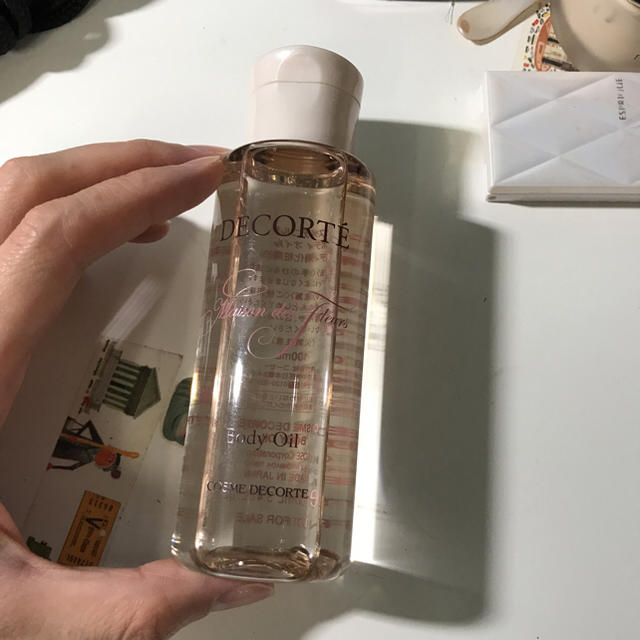 COSME DECORTE(コスメデコルテ)のDecorateボディオイル100ml コスメ/美容のボディケア(ボディオイル)の商品写真