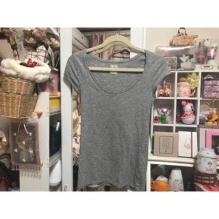 ザラ(ZARA)の♡新品ZARAベーシックトップスグレー♡(カットソー(長袖/七分))