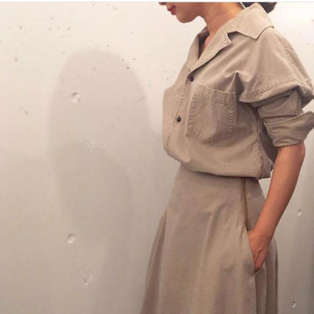安いそれに目立つ L'Appartement DEUXIEME CLASSE - 新品未使用☆madison blue マディソンブルー シャツ グレージュ シャツ/ブラウス(長袖/七分)