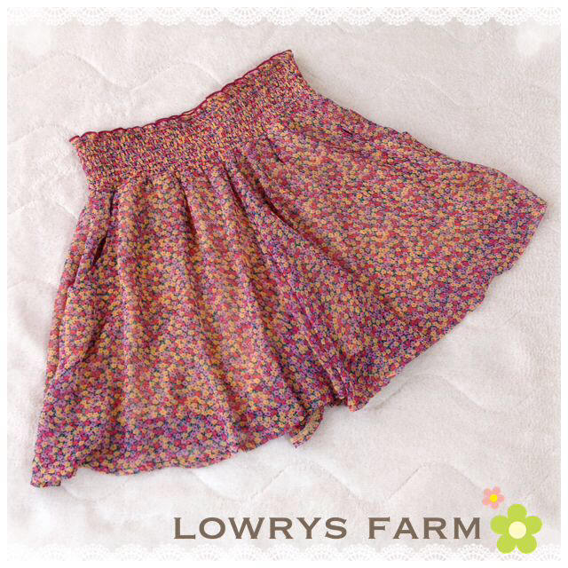 LOWRYS FARM(ローリーズファーム)のローリーズ 花柄キュロット レディースのパンツ(キュロット)の商品写真