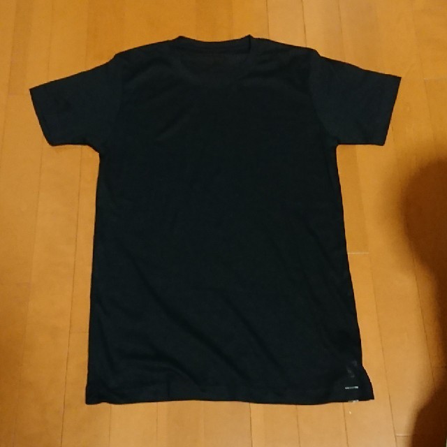 UNIQLO(ユニクロ)のユニクロTシャツ(半袖) メンズのトップス(Tシャツ/カットソー(半袖/袖なし))の商品写真