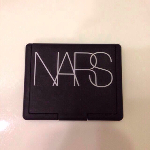 NARS(ナーズ)のNARS デュオアイシャドウ3065 コスメ/美容のベースメイク/化粧品(その他)の商品写真