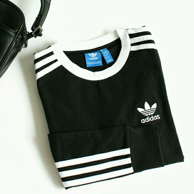 adidas(アディダス)の17秋冬最新モデル【各サイズ】3STRIPES LONG TEE レディースのトップス(Tシャツ(長袖/七分))の商品写真