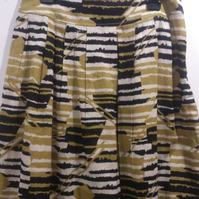 UNITED ARROWS(ユナイテッドアローズ)のアローズ 大人柄 スカート レディースのスカート(ひざ丈スカート)の商品写真
