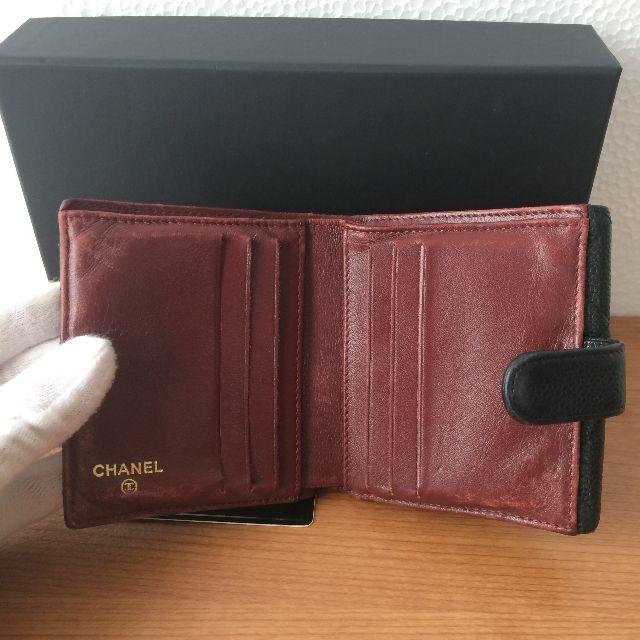 CHANEL(シャネル)の【中古】シャネル Wホック財布 マトラッセ 黒×ゴールド キャビアスキン レディースのファッション小物(財布)の商品写真