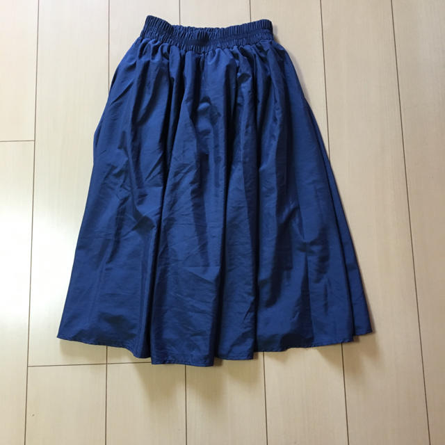ミモレ丈フレアースカート レディースのスカート(ひざ丈スカート)の商品写真