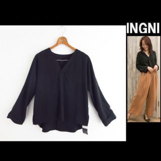 イング(INGNI)の新品★INGNI イングＶ／Ｎ袖折返しトロミ９分袖／ＴＯＰＳ(カットソー(長袖/七分))