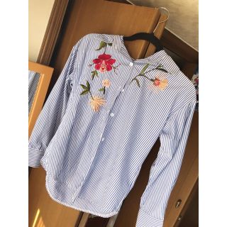 ローリーズファーム(LOWRYS FARM)の花柄シャツ(シャツ/ブラウス(長袖/七分))