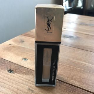 イヴサンローランボーテ(Yves Saint Laurent Beaute)のYSL　タンアンクルドポー　BR20(ファンデーション)