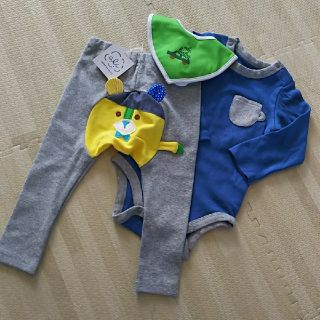 エフオーキッズ(F.O.KIDS)の☆ロンパース＆パンツ＆スタイセット☆(ロンパース)