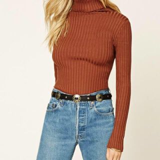 フォーエバートゥエンティーワン(FOREVER 21)の値下げしました！forever21 ハイネックニット ブラウン(ニット/セーター)