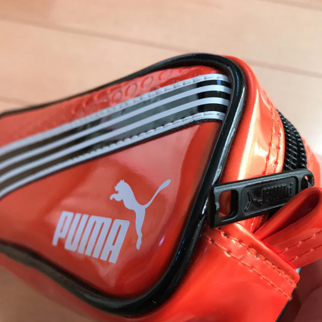 PUMA(プーマ)のほぼ 未使用 PUMA ペンケース インテリア/住まい/日用品の文房具(ペンケース/筆箱)の商品写真