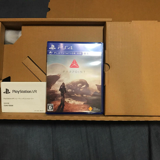 PlayStation VR(プレイステーションヴィーアール)のPlayStation 4 VR FARPOINT コントローラー 同梱版 エンタメ/ホビーのゲームソフト/ゲーム機本体(家庭用ゲームソフト)の商品写真