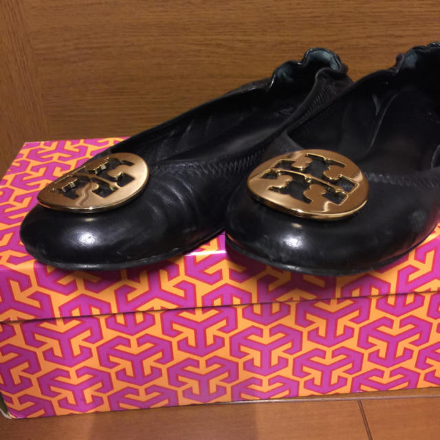 Tory Burch(トリーバーチ)の専用 トリーバーチ フラットシューズ サイズ7 レディースの靴/シューズ(バレエシューズ)の商品写真