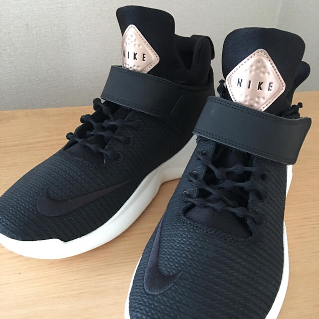 Nike Nikeレディース クワザイ Kwaziの通販 By まちゃもも S Shop ナイキならラクマ